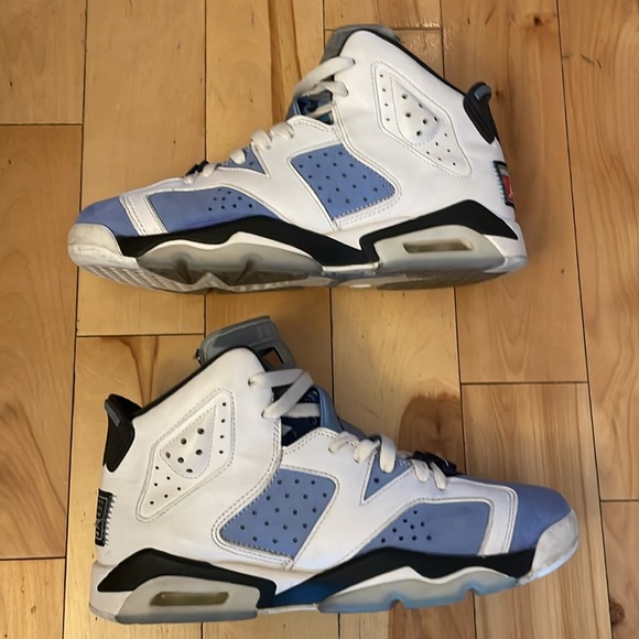 Air Jordan 6 UNC - Picture 2 of 6